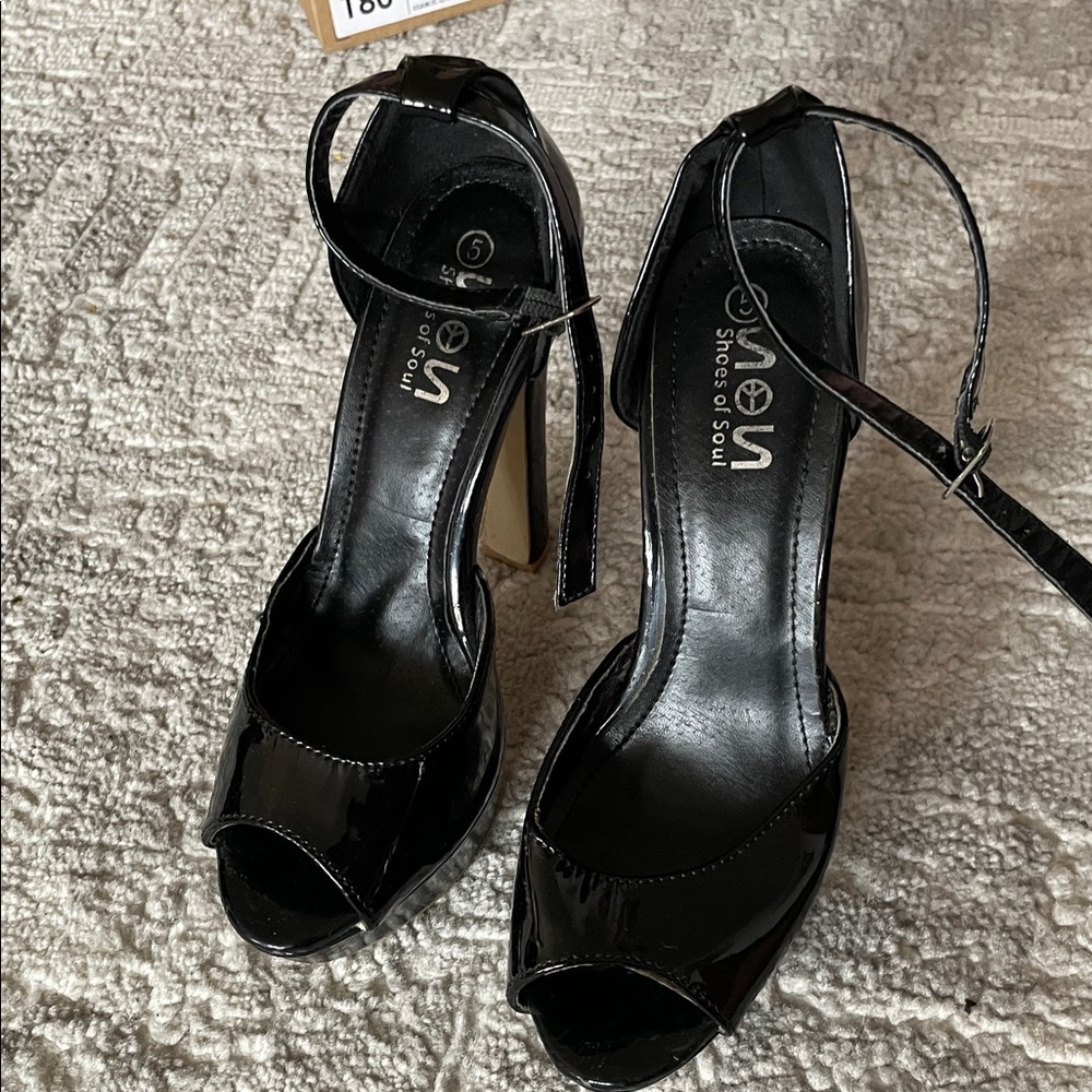Shoes of Soul Black Patent Peep Toe Block Heel Sandals
